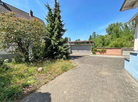 Hofeinfahrt - Einfamilienhaus in 63834 Sulzbach mit 107m² kaufen