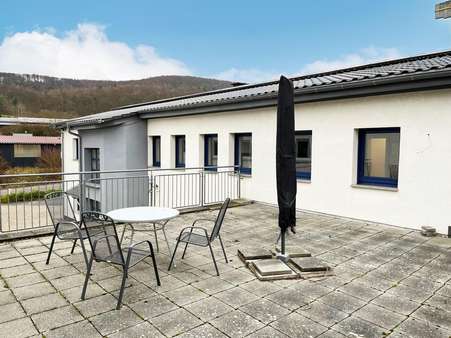 Dachterrasse - Werkstatt in 63857 Waldaschaff mit 1310m² kaufen