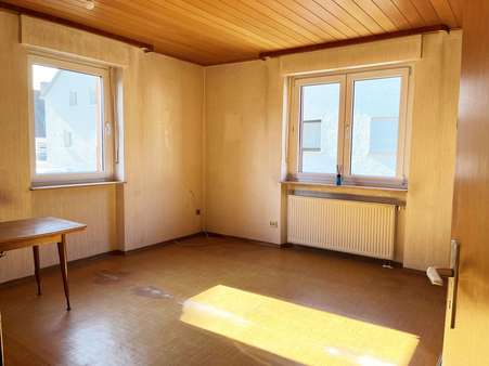 Zimmer EG - Einfamilienhaus in 63768 Hösbach mit 100m² kaufen