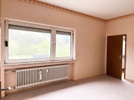 Zimmer EG - Zweifamilienhaus in 63874 Dammbach mit 240m² kaufen