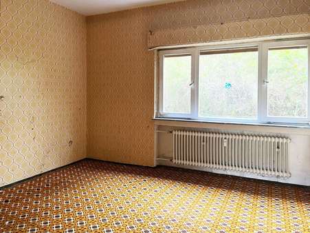 Zimmer EG - Zweifamilienhaus in 63874 Dammbach mit 240m² kaufen