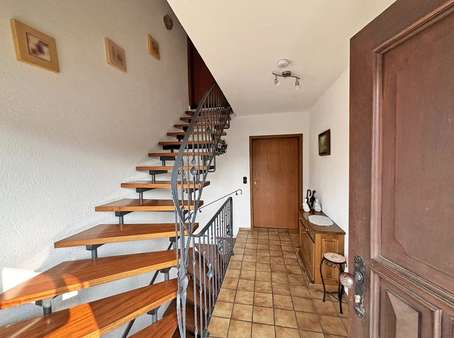 Treppenhaus Treppenhaus - Einfamilienhaus in 97906 Faulbach mit 90m² kaufen