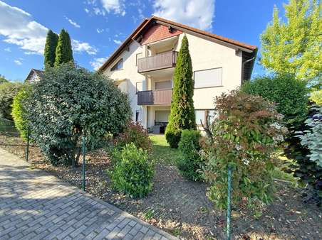 Außenansicht - Dachgeschosswohnung in 63939 Wörth mit 84m² kaufen