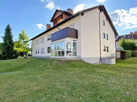 Gartenansicht - Dachgeschosswohnung in 63939 Wörth mit 84m² kaufen
