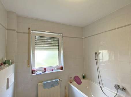 Badezimmer Badezimmer - Erdgeschosswohnung in 63820 Elsenfeld mit 82m² kaufen