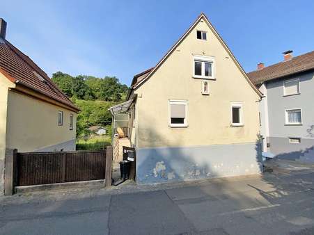 Straßenansicht Straßenansicht - Einfamilienhaus in 63849 Leidersbach mit 110m² kaufen