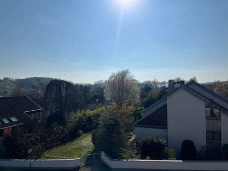 Blick vom Balkon - Etagenwohnung in 63846 Laufach mit 102m² kaufen