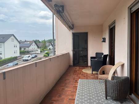 großer Sonnenbalkon - Etagenwohnung in 63846 Laufach mit 102m² kaufen
