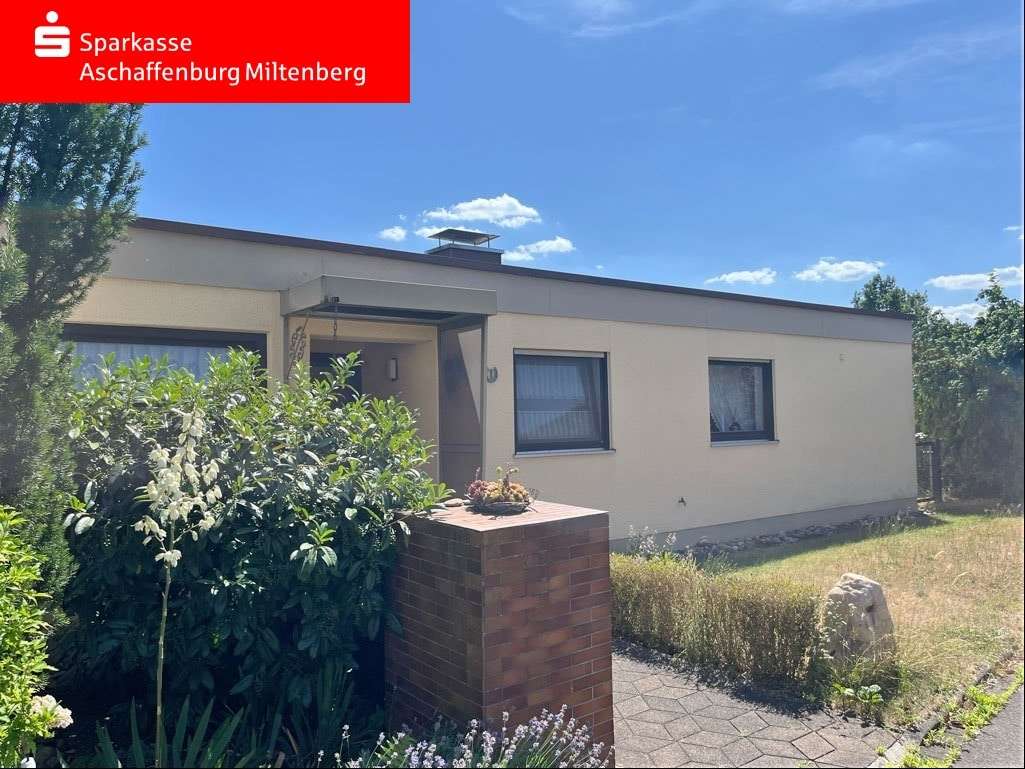 Außenansicht Außenansicht - Bungalow in 63741 Aschaffenburg mit 116m² kaufen