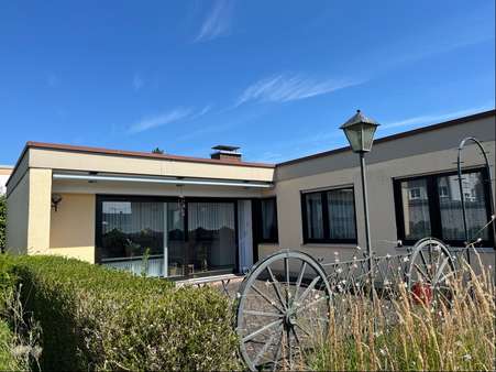 Außenansicht Außenansicht - Bungalow in 63741 Aschaffenburg mit 116m² kaufen