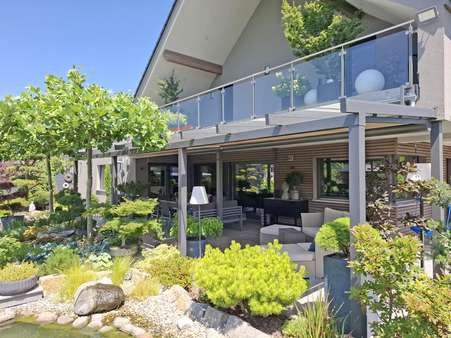 Blick zur Terrasse - Einfamilienhaus in 97828 Marktheidenfeld mit 246m² kaufen