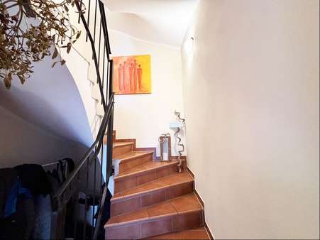 Treppenhaus - Reiheneckhaus in 63808 Haibach mit 145m² kaufen