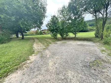 Einmalige Lage mit unverbaubarem Blick