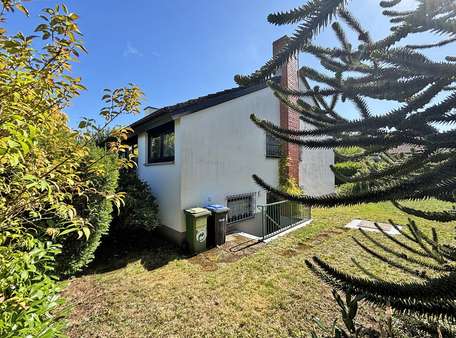 Gartenansicht - Einfamilienhaus in 63128 Dietzenbach mit 142m² kaufen