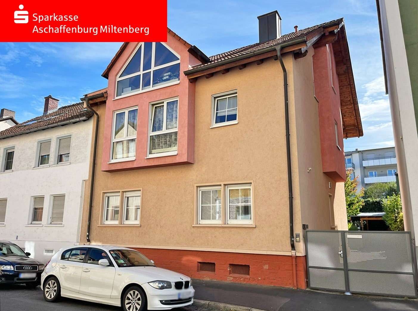 Straßenansicht - Zweifamilienhaus in 63739 Aschaffenburg mit 208m² kaufen