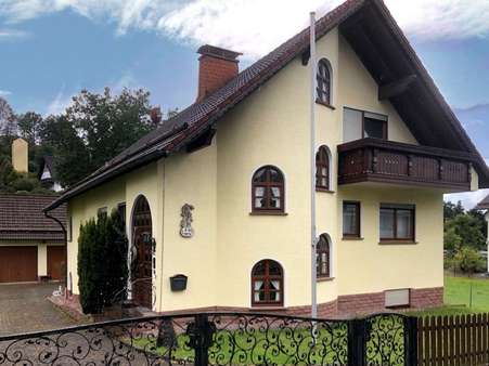 Straßenansicht - Einfamilienhaus in 63860 Rothenbuch mit 186m² kaufen