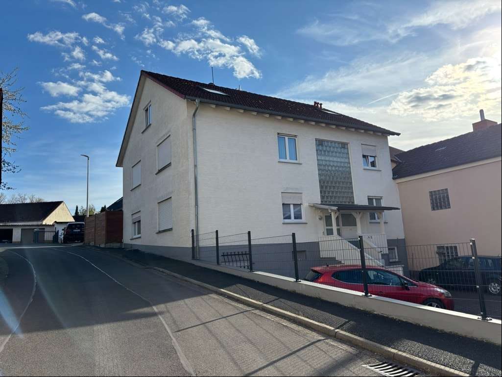 Außenansicht - Dachgeschosswohnung in 63755 Alzenau mit 66m² kaufen
