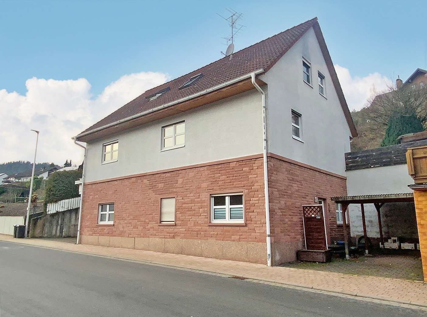Außenansicht - Mehrfamilienhaus in 63931 Kirchzell mit 203m² kaufen