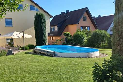 Pool - Zweifamilienhaus in 63755 Alzenau mit 265m² kaufen