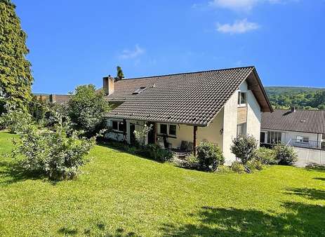 Gartenansicht - Einfamilienhaus in 63785 Obernburg mit 280m² kaufen