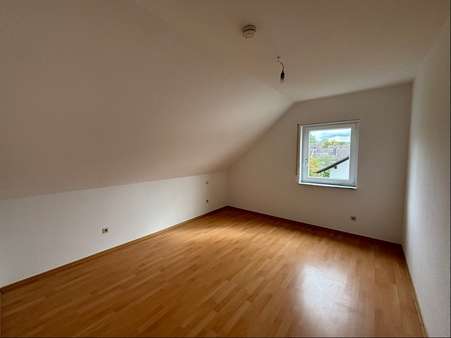 Schlafen - Dachgeschosswohnung in 63741 Aschaffenburg mit 67m² kaufen