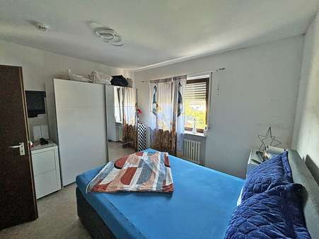 Schlafzimmer - Etagenwohnung in 63785 Obernburg mit 76m² kaufen