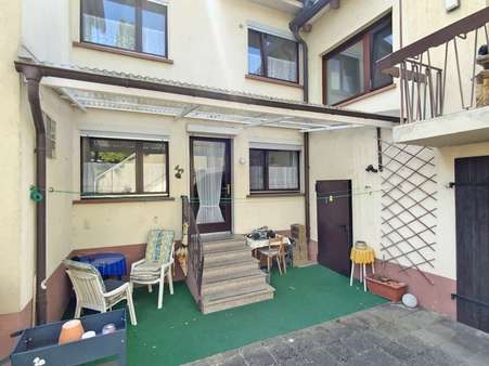 Außenzugang zur Küche - Einfamilienhaus in 63939 Wörth mit 177m² kaufen