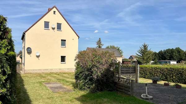 Gartenseite - Zweifamilienhaus in 06667 Weißenfels mit 170m² kaufen