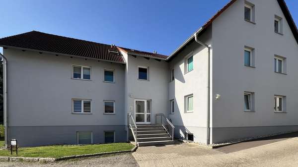 Wohnung im Kellergeschoss - Souterrain-Wohnung in 06679 Hohenmölsen mit 66m² kaufen