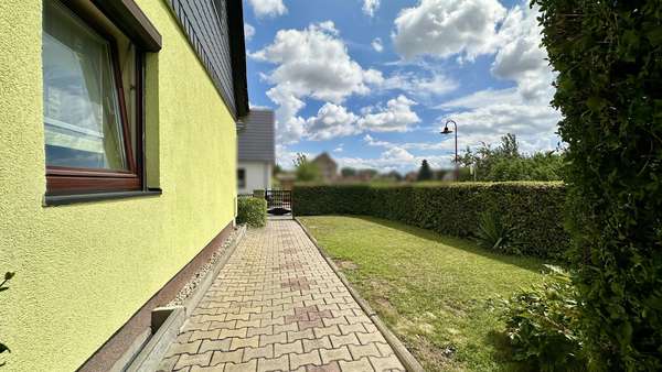 Kleiner Garten Kleiner Garten - Doppelhaushälfte in 06636 Laucha mit 130m² kaufen