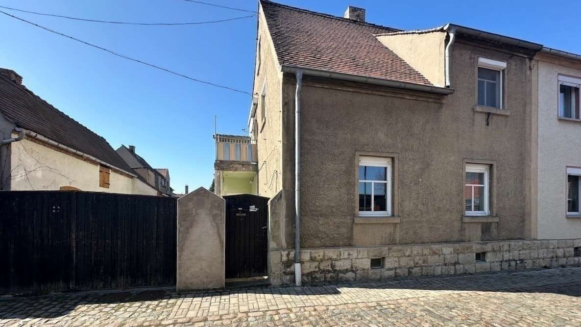 Außenansicht Außenansicht - Einfamilienhaus in 06636 Laucha mit 125m² kaufen