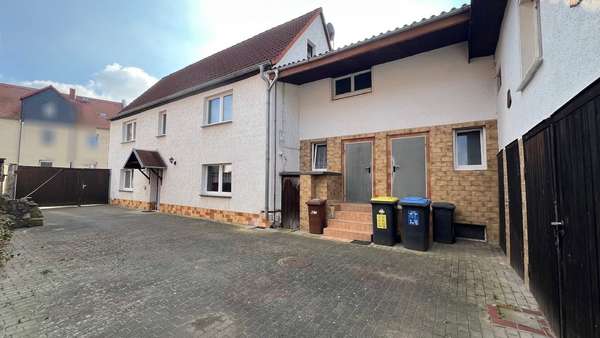 Hofseite - Einfamilienhaus in 06679 Hohenmölsen mit 105m² kaufen
