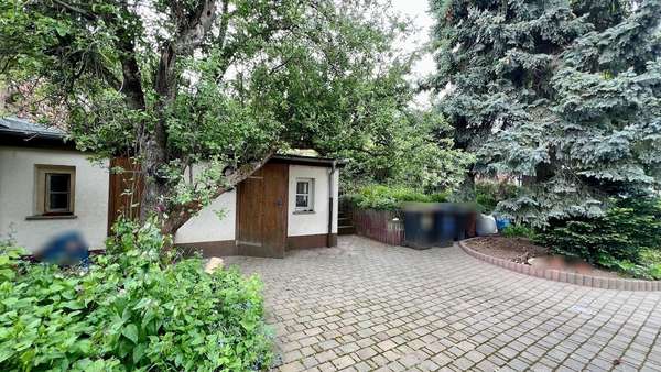 gepflasterter Hofbereich - Einfamilienhaus in 06667 Weißenfels mit 88m² kaufen