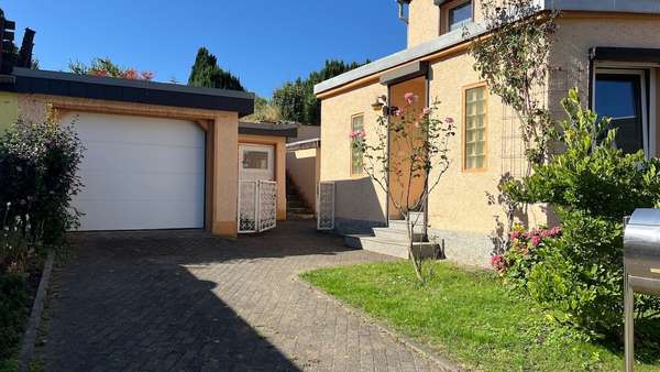 Garage, Stellplatz Garage, Stellplatz - Einfamilienhaus in 06667 Weißenfels mit 120m² kaufen