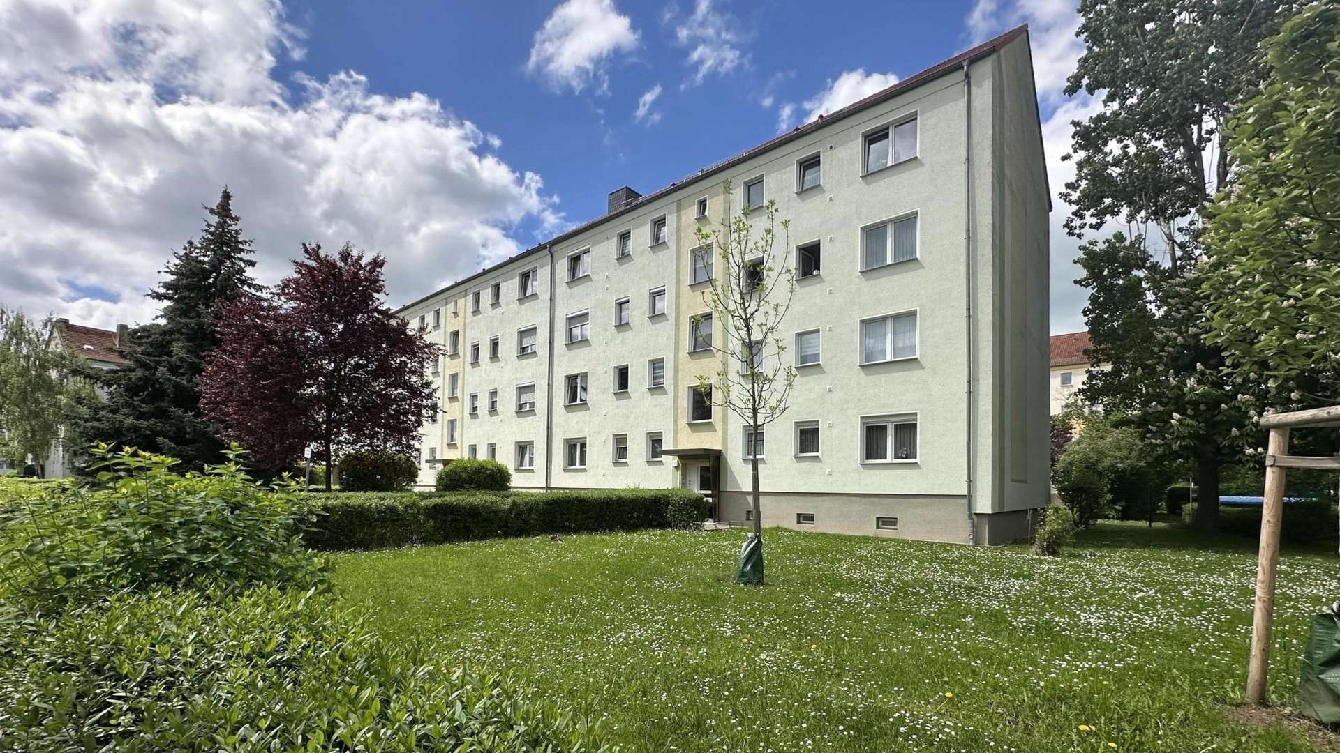 Außenansicht - Etagenwohnung in 06618 Naumburg mit 71m² kaufen