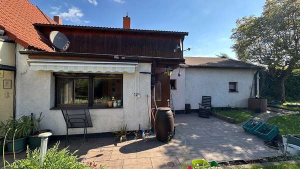 Vorbau und Anbau/Werkstatt - Doppelhaushälfte in 06618 Naumburg mit 103m² kaufen
