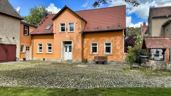 Wohnhaus - Einfamilienhaus in 06628 Naumburg mit 148m² kaufen