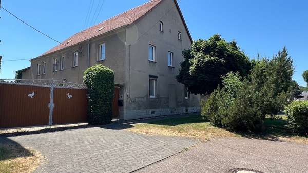 Wohnhaus Wohnhaus - Bauernhaus in 06667 Weißenfels mit 255m² kaufen