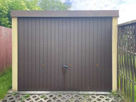 Garage Garage - Doppelhaushälfte in 06712 Zeitz mit 100m² kaufen