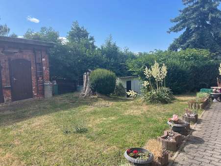 Detail Garten Detail Garten - Mehrfamilienhaus in 06711 Zeitz mit 263m² kaufen