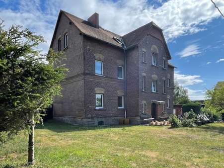 Rückfront Rückfront - Mehrfamilienhaus in 06711 Zeitz mit 263m² kaufen