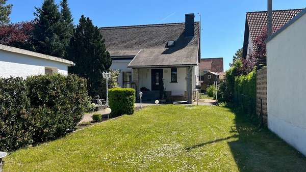 null - Einfamilienhaus in 06667 Weißenfels mit 115m² als Kapitalanlage kaufen