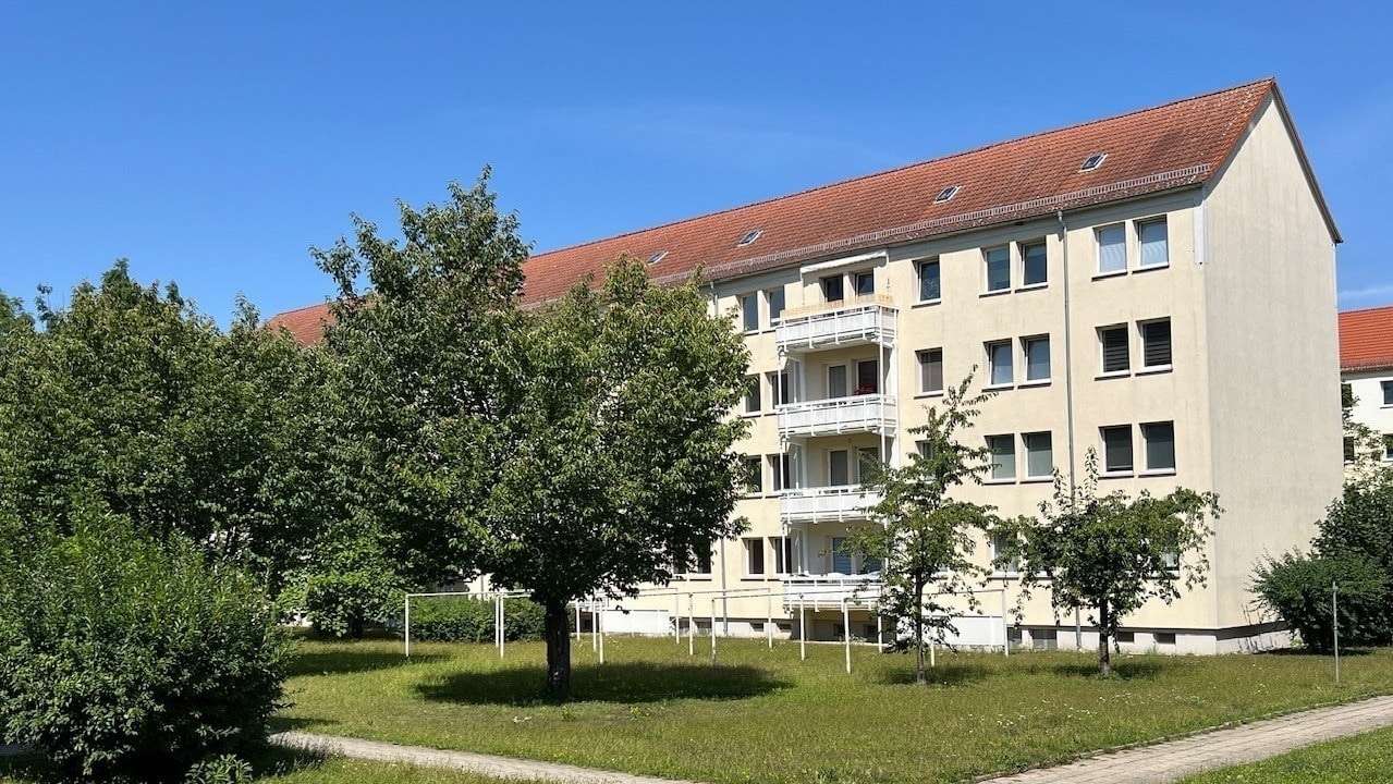 null - Etagenwohnung in 06667 Weißenfels mit 108m² kaufen