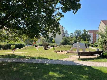 Spielplatz - Etagenwohnung in 06667 Weißenfels mit 108m² kaufen