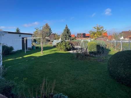 Blick in den Garten - Einfamilienhaus in 06712 Zeitz mit 120m² kaufen