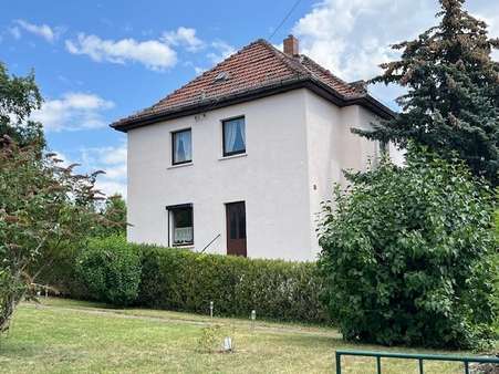 Seitenansicht - Einfamilienhaus in 06667 Weißenfels mit 130m² kaufen