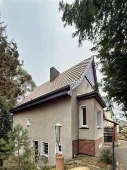 Seitenansicht - Einfamilienhaus in 06849 Dessau-Roßlau mit 133m² kaufen