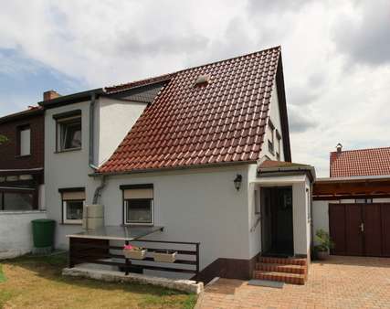 Rückansicht Rückansicht - Doppelhaushälfte in 06849 Dessau-Roßlau mit 84m² kaufen