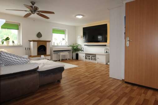 Wohnzimmer Wohnzimmer - Doppelhaushälfte in 06849 Dessau-Roßlau mit 84m² kaufen