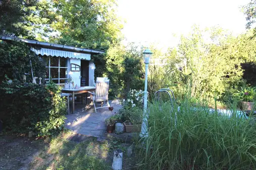 Freistehendes Haus mit großem Garten!